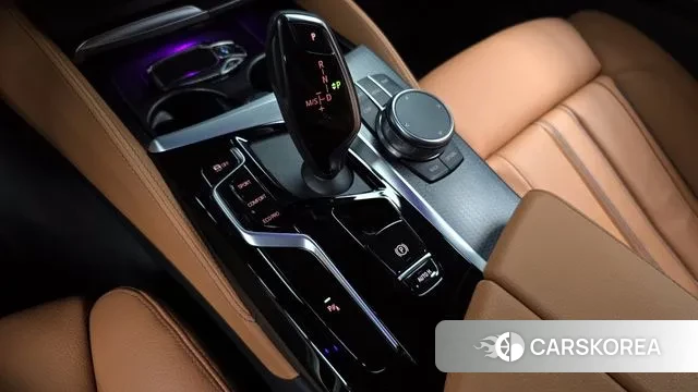 BMW 5 Series (G30) id 2905611 из Кореи 19