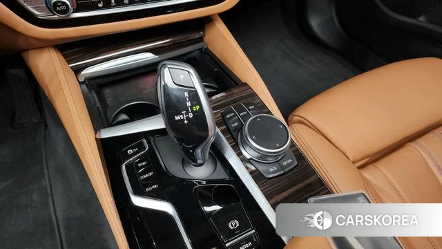 BMW 5 Series (G30) id 3884016 из Кореи 19