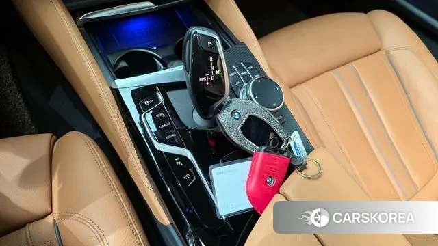 BMW 5 Series (G30) id 3053121 из Кореи 19