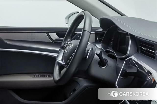 Audi A7L id 4275678 из Китая 23