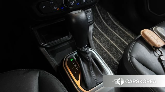 Jeep Renegade id 4754778 из Кореи 30