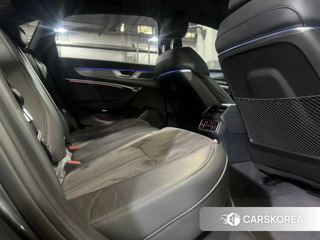 Audi A6L id 4256017 из Китая 9