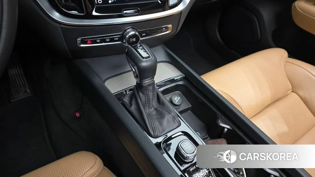 Volvo S60 3rd generation id 4770272 из Кореи 32