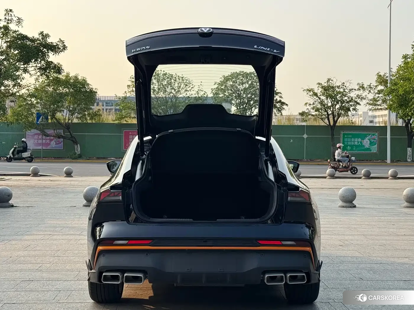 Chang'an Changan UNI-V id 4565293 из Китая 26