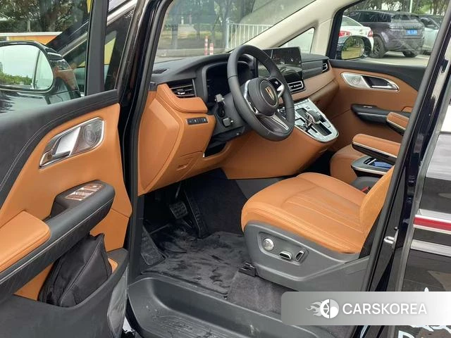 Red flag HQ9 PHEV id 3939326 из Китая 9