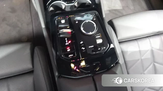 BMW 5 Series (G60) id 3310494 из Кореи 19