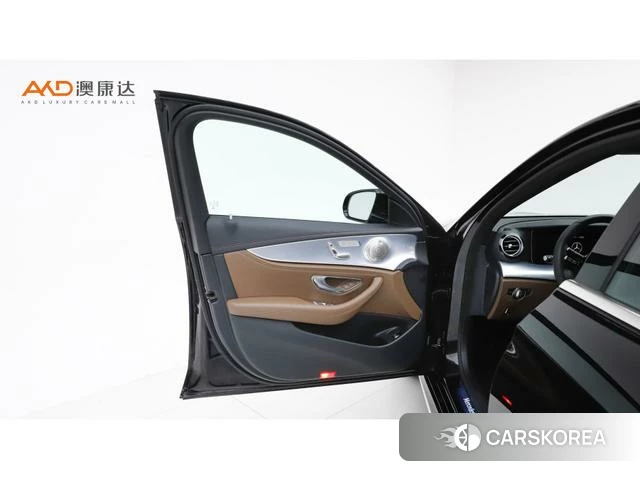 Mercedes-Benz E-class id 4264809 из Китая 9