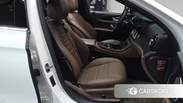 Mercedes-Benz E-Class W213 id 3716694 из Кореи 19