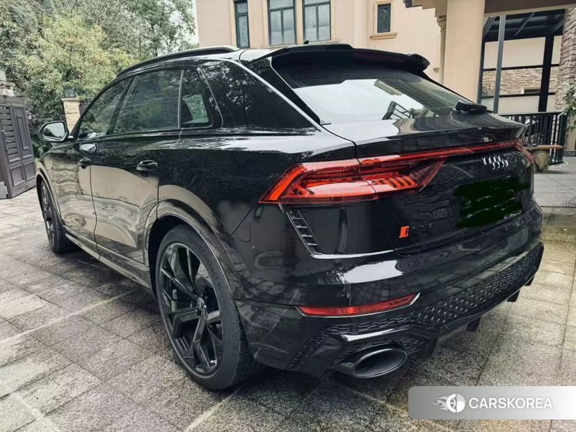 Audi RS Q8 id 4498498 из Китая 13