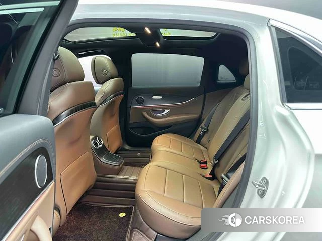 Mercedes-Benz E-class id 4263555 из Китая 9