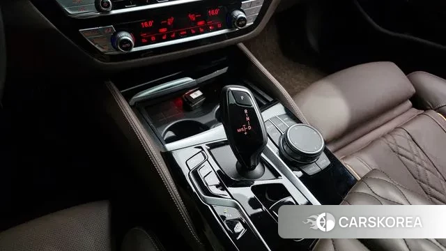 BMW 5 Series (G30) id 3032931 из Кореи 19