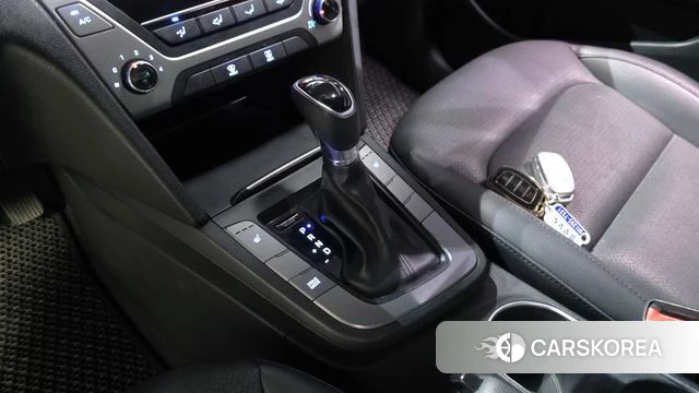Hyundai Avante AD id 4356966 из Кореи 19