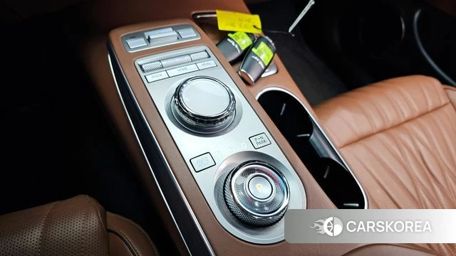 Genesis GV70 id 3953294 из Кореи 19