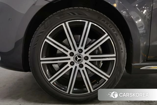 Mercedes-Benz V-class id 4264541 из Китая 23