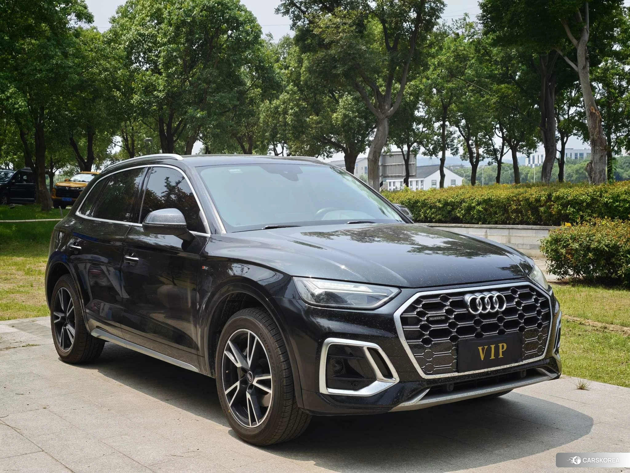 Audi Q5L id 4514992 из Китая 11