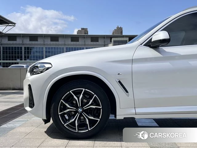 BMW X3 id 4289988 из Китая 16