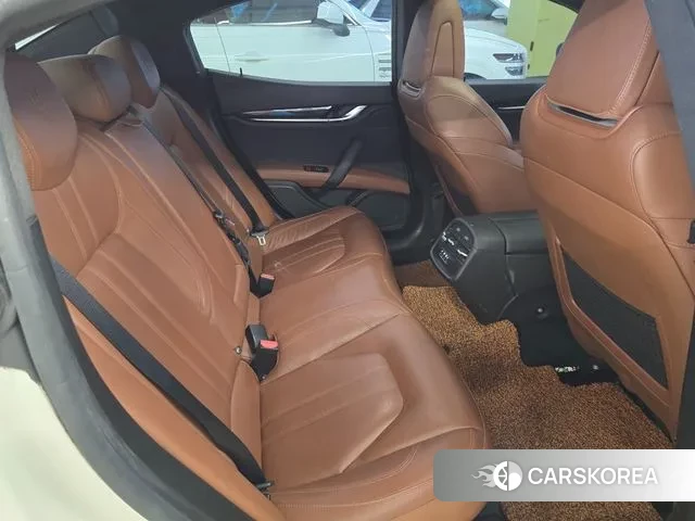 Maserati Ghibli id 3757059 из Кореи 19