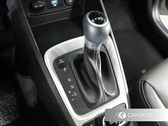Hyundai Venue id 4274940 из Кореи 19