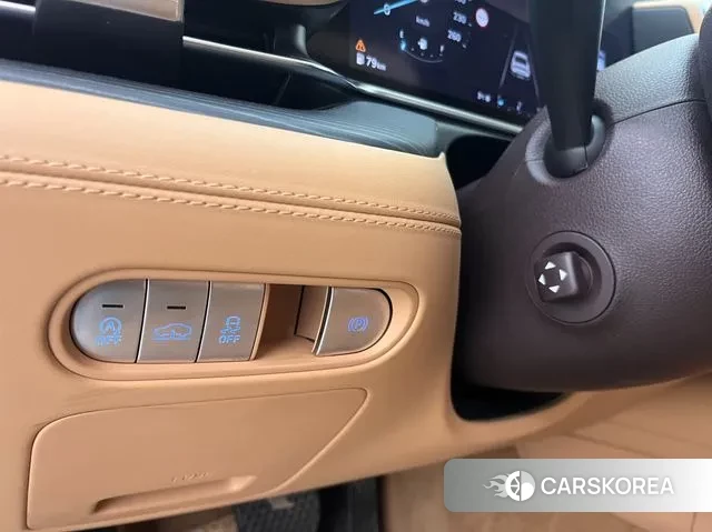 Genesis G90 (RS4) id 3539384 из Кореи 19