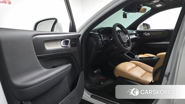 Volvo XC40 id 4737408 из Кореи 35