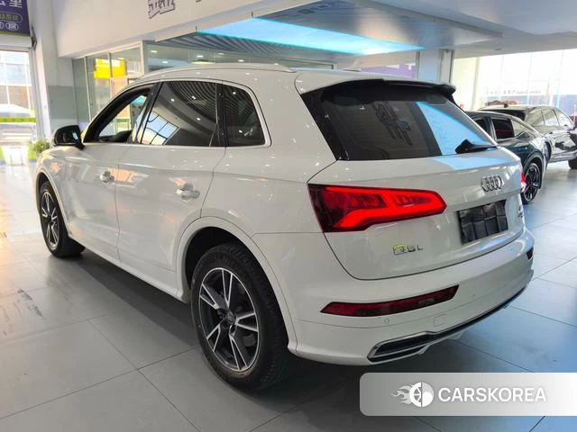 Audi Q5L id 4257788 из Китая 11