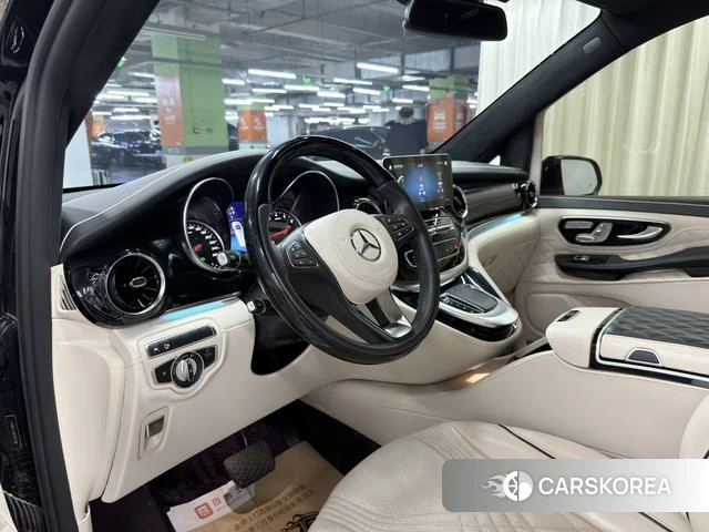 Mercedes-Benz V-class id 4359654 из Китая 23