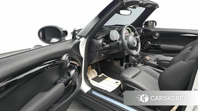 Mini Cooper Convertible id 3921965 из Кореи 19