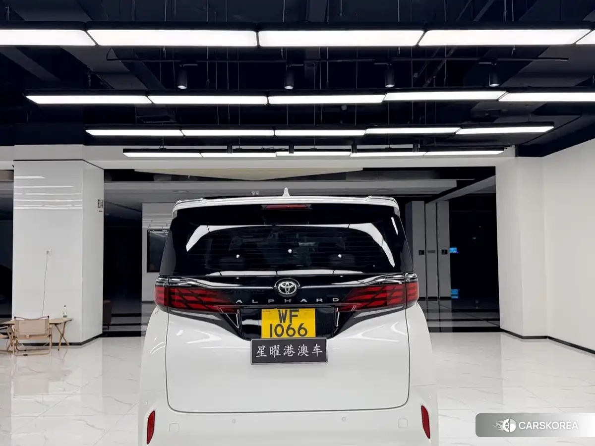 Toyota Alphard id 4538611 из Китая 9