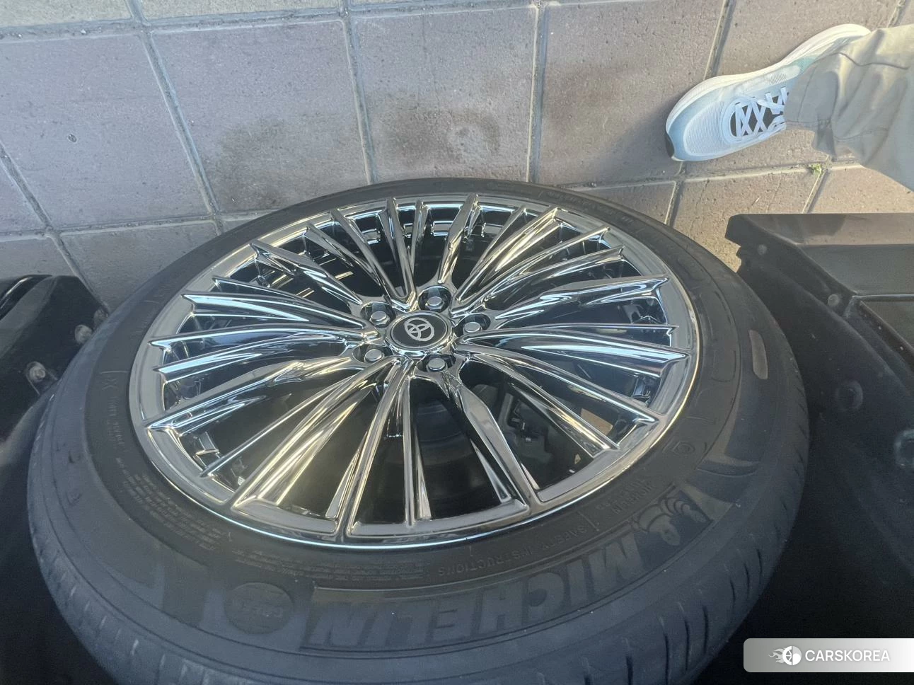 Toyota Elfa id 4426758 из Китая 13
