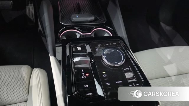 BMW 5 Series (G60) id 4578478 из Кореи 19