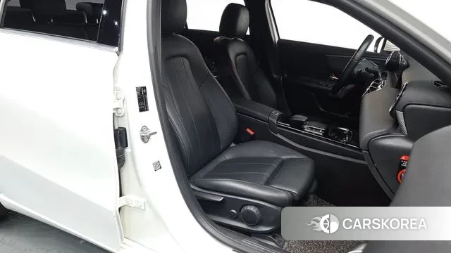 Mercedes-Benz A-Class W177 id 3181642 из Кореи 19