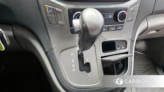 Hyundai The New Grand Starex id 3429583 из Кореи 19