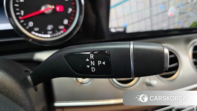 Mercedes-Benz E-Class W213 id 4596390 из Кореи 32