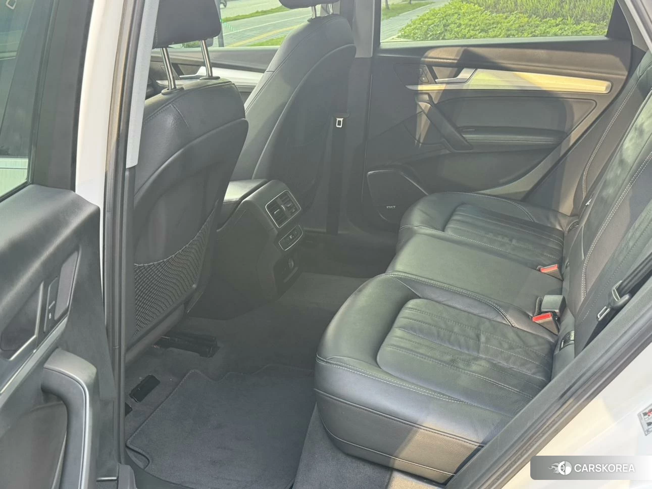 Audi Q5L id 4467405 из Китая 12