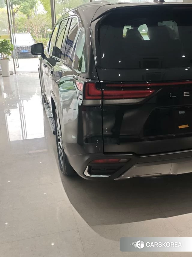 Lexus LX id 4260857 из Китая 9