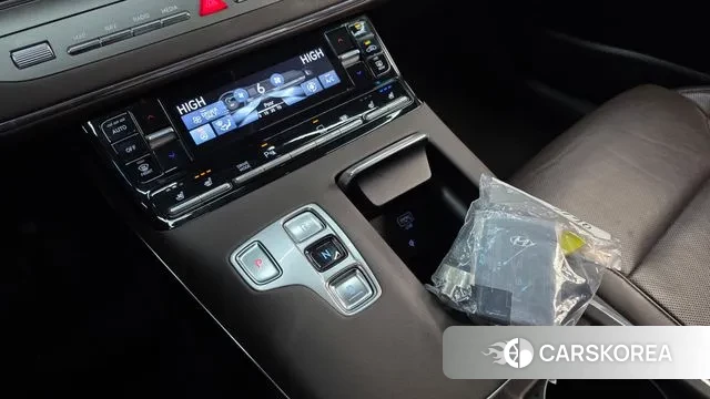 Hyundai The New Grandeur IG Hybrid id 3488517 из Кореи 19