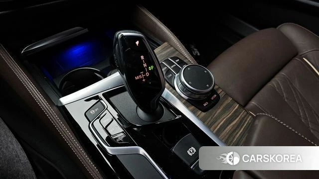 BMW 5 Series (G30) id 4350902 из Кореи 29