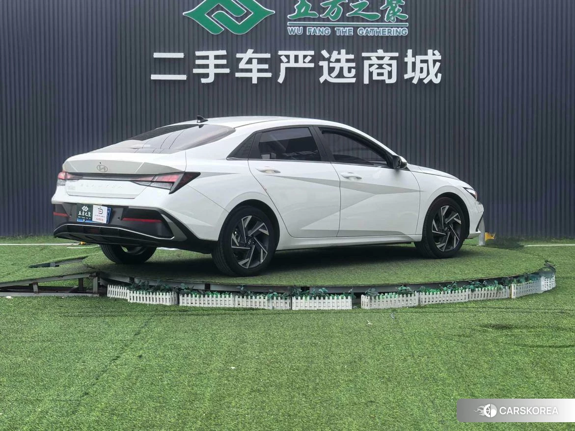 Hyundai Elantra id 4504970 из Китая 20