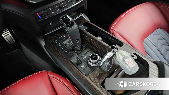 Maserati Ghibli id 3819196 из Кореи 19