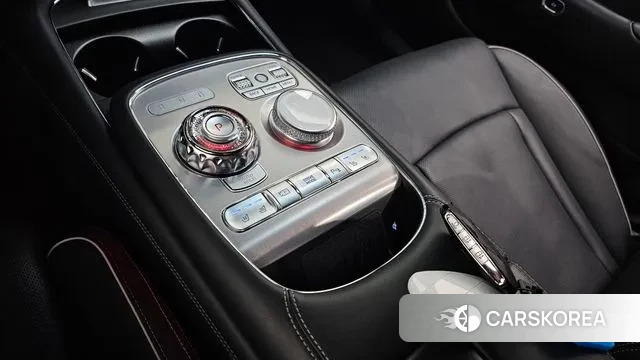 Genesis G90 (RS4) id 3196295 из Кореи 19