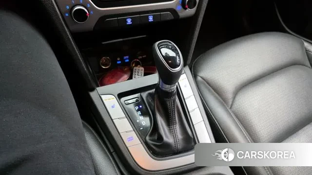 Hyundai Avante AD id 3096047 из Кореи 19