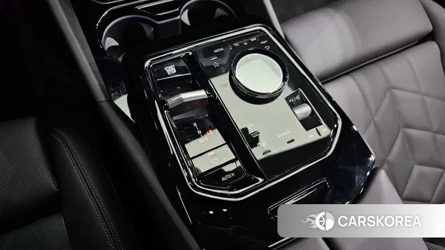 BMW 5 Series (G60) id 3327649 из Кореи 19