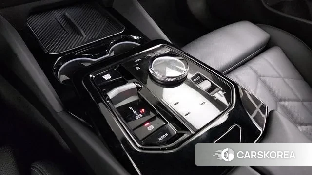 BMW 5 Series (G60) id 3457418 из Кореи 19