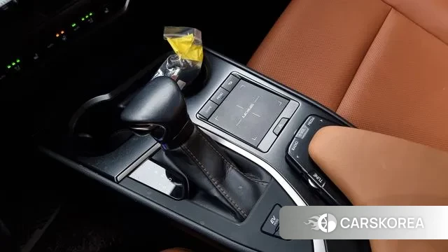 Lexus UX250h id 2902017 из Кореи 19