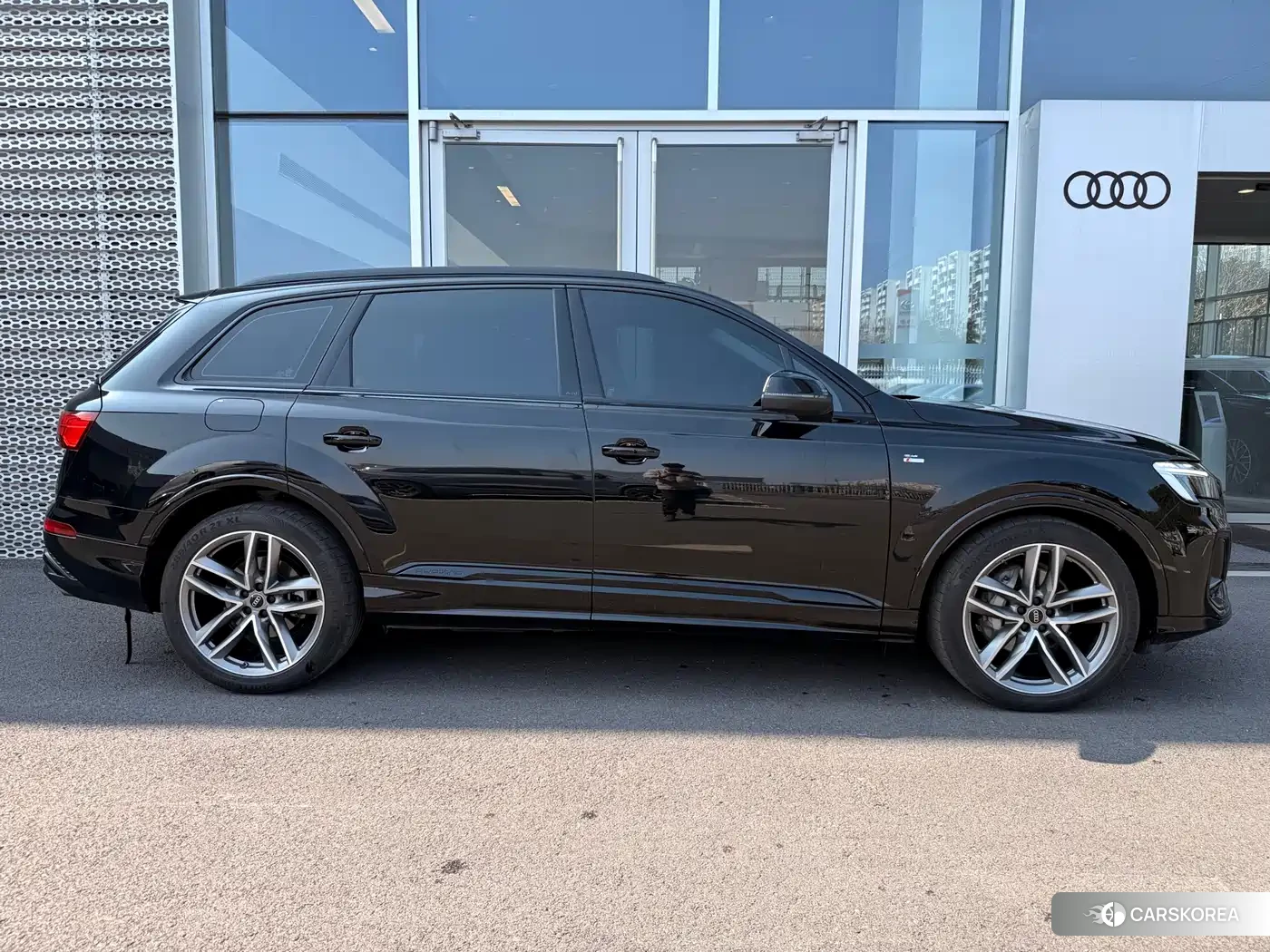 Audi Q7 id 4599713 из Китая 15