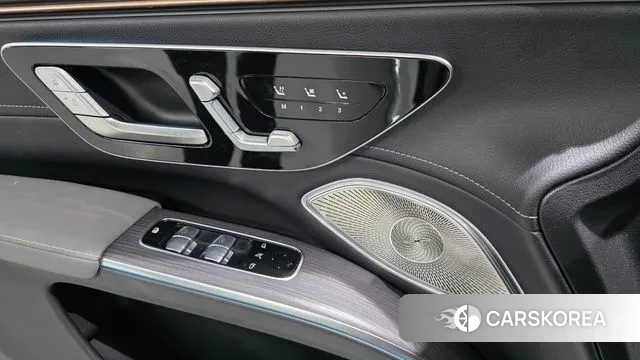 Mercedes-Benz EQS SUV X296 id 3600011 из Кореи 15