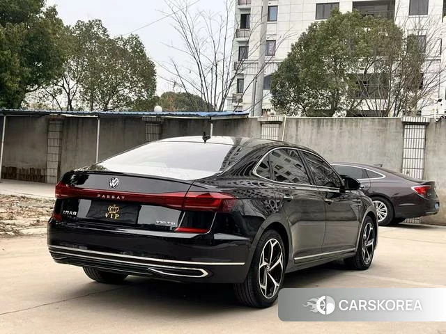 Volkswagen Passat id 4219833 из Китая 9