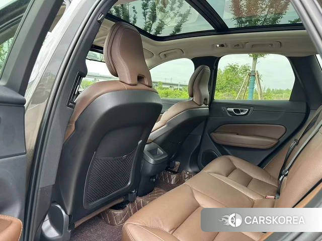 Volvo XC60 id 4212215 из Китая 13