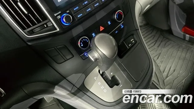 Hyundai The New Grand Starex id 2869254 из Кореи 19