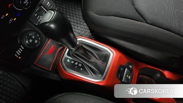 Jeep Renegade id 4345474 из Кореи 19